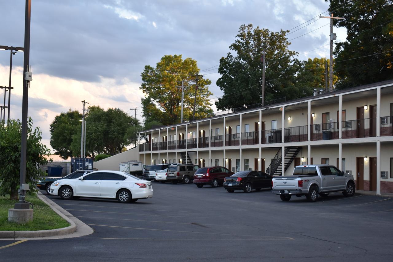 Town House Inn Cape Girardeau Εξωτερικό φωτογραφία